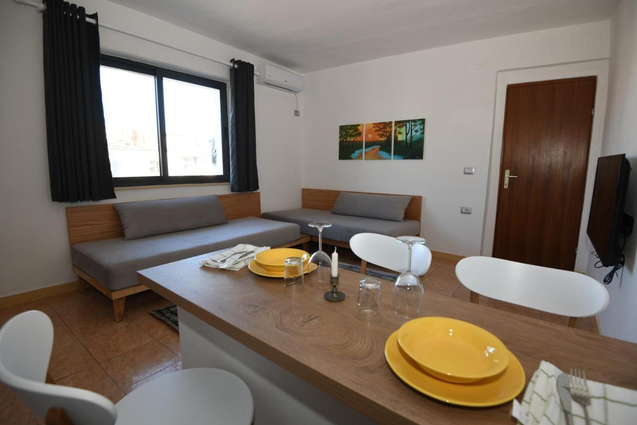 Rondine Studio Apartment Tiranë Ngoại thất bức ảnh