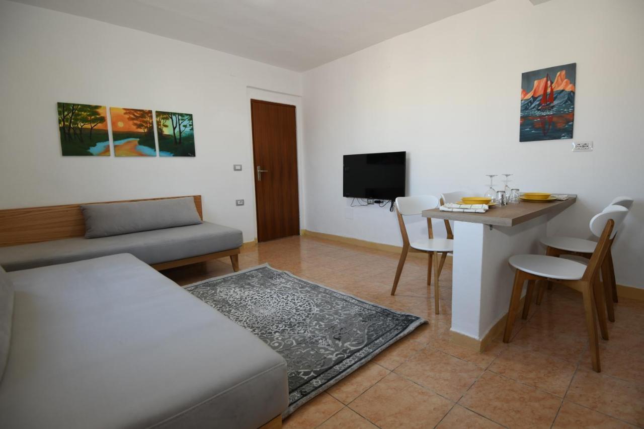 Rondine Studio Apartment Tiranë Ngoại thất bức ảnh