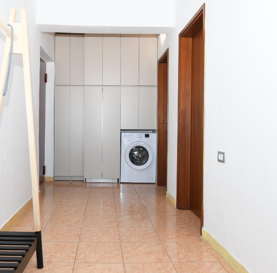 Rondine Studio Apartment Tiranë Ngoại thất bức ảnh